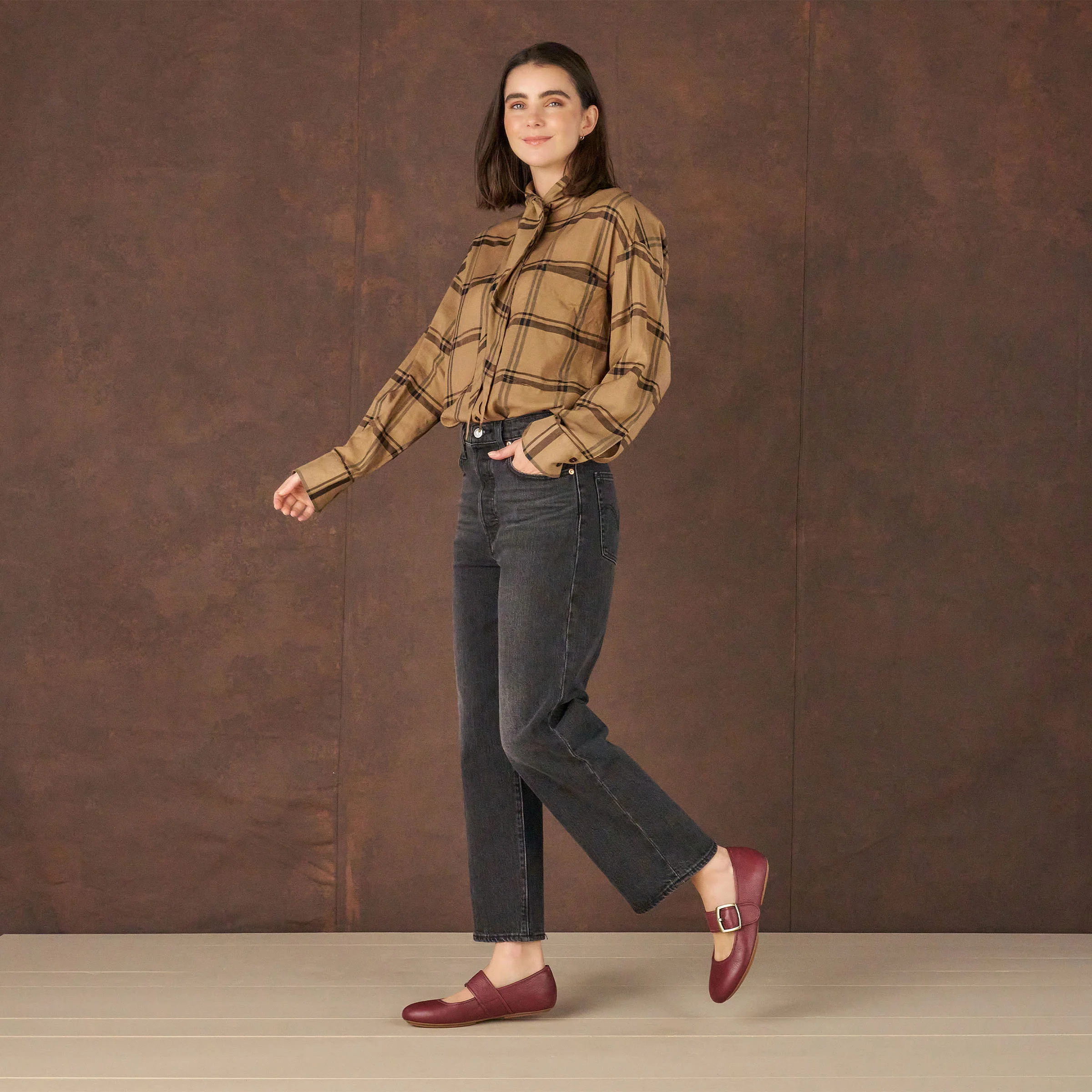 Matilda Sangria Leather - Image 6